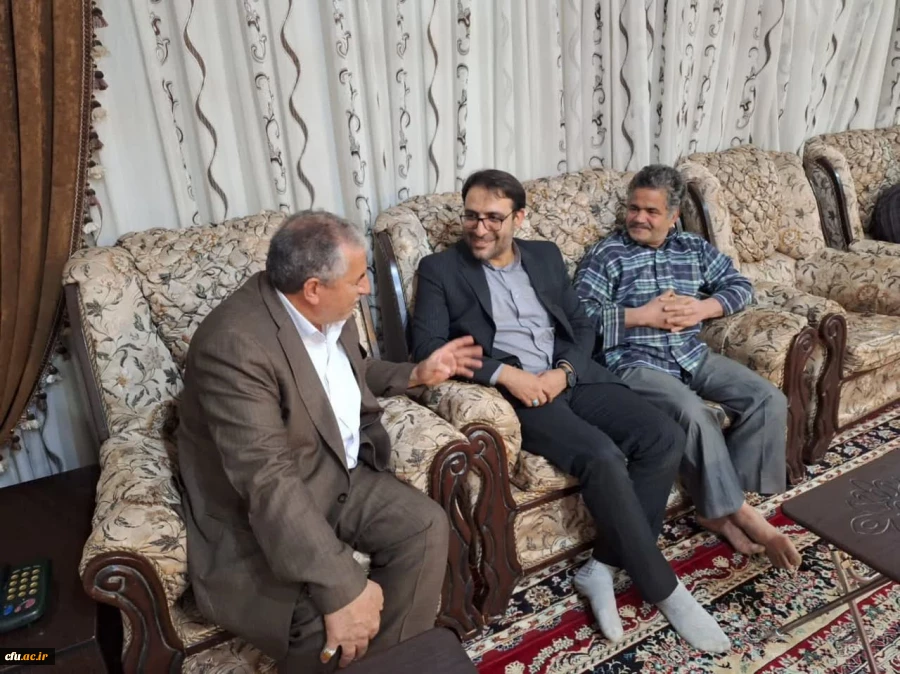 دیدار با اولین رییس مرکز تربیت معلم شهید پاک نژاد و یکی از پیشکسوتان دانشگاه فرهنگیان یزد
 4