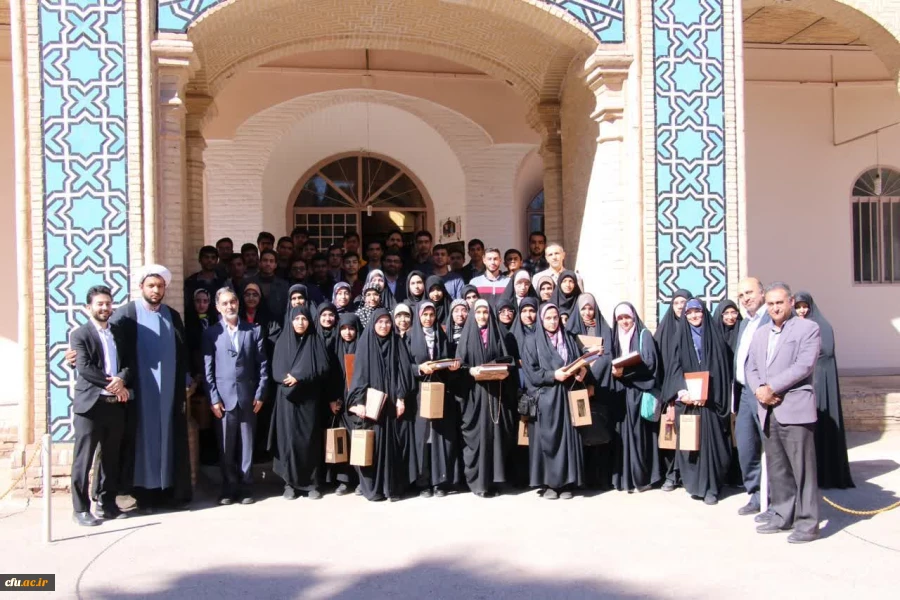 تجلیل از سه رتبه زیر ده،۶رتبه زیر ۱۰۰ودیگر رتبه های زیر۵۰۰ پذیرفته شده دردانشگاه فرهنگیان استان کرمان 4