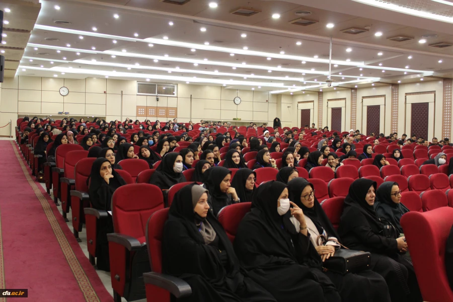  چهارمین همایش ملی آموزش فیزیک در مشهد  6