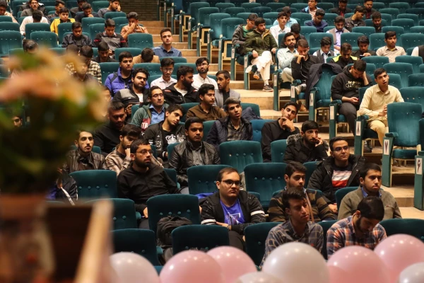 آغاز مسیر تحول در انجام فعالیت های فرهنگی دانشگاه فرهنگیان یزد
 4