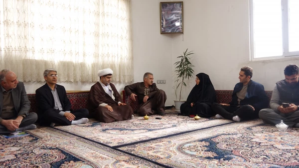 دیدار با خانواده شهدای دانشجو معلم دانشگاه فرهنگیان استان کردستان
 6