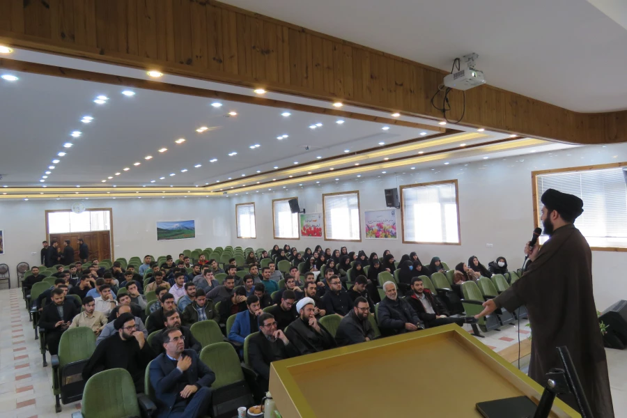 همایش هندسه انقلاب اسلامی
 4