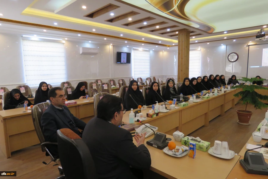 تجلیل از رتبه های برتر کنکور
 4