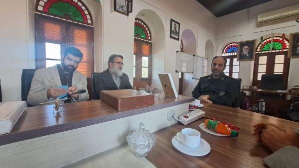 با حضور در دفتر مدیرکل حفظ آثار و نشر ارزش های دفاع مقدس استان بوشهر؛دیدار و گفتگو مدیرکل امور شاهد و ایثارگران دانشگاه فرهنگیان با مدیرکل حفظ آثار و نشر ارزش های دفاع مقدس استان بوشهر 4