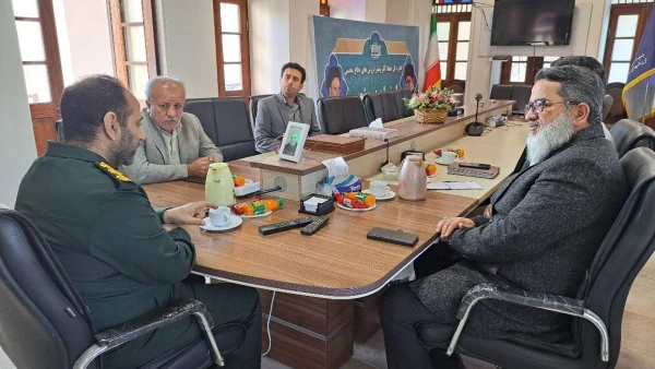 با حضور در دفتر مدیرکل حفظ آثار و نشر ارزش های دفاع مقدس استان بوشهر؛دیدار و گفتگو مدیرکل امور شاهد و ایثارگران دانشگاه فرهنگیان با مدیرکل حفظ آثار و نشر ارزش های دفاع مقدس استان بوشهر 12