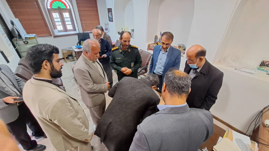 با حضور در دفتر مدیرکل حفظ آثار و نشر ارزش های دفاع مقدس استان بوشهر؛دیدار و گفتگو مدیرکل امور شاهد و ایثارگران دانشگاه فرهنگیان با مدیرکل حفظ آثار و نشر ارزش های دفاع مقدس استان بوشهر 17