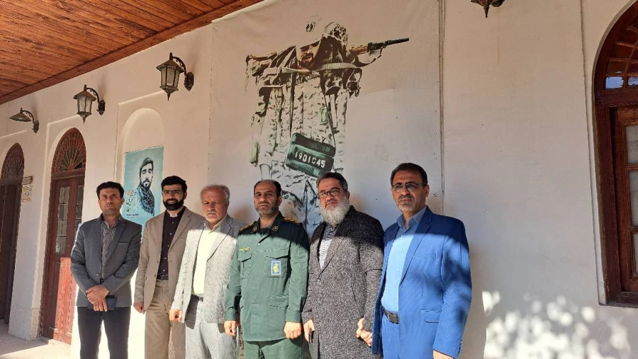 با حضور در دفتر مدیرکل حفظ آثار و نشر ارزش های دفاع مقدس استان بوشهر؛دیدار و گفتگو مدیرکل امور شاهد و ایثارگران دانشگاه فرهنگیان با مدیرکل حفظ آثار و نشر ارزش های دفاع مقدس استان بوشهر 19