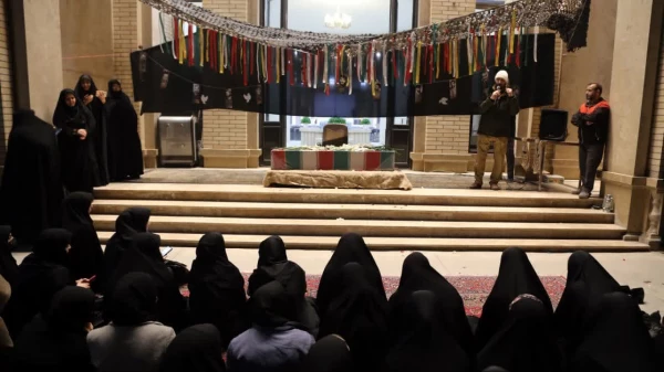 گزارش تصویری از مراسم استقبال از پیکر مطهر شهـــید گمـــنام⚘️ در مرکز امام خمینی(ره)کاشان 2