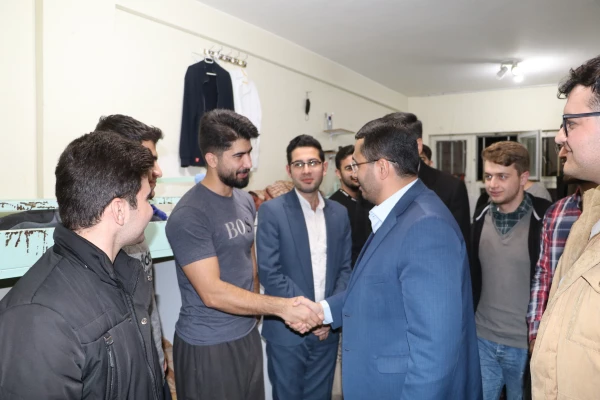 شما دانشجو معلمان پیشران حرکت انقلاب ونظام اسلامی هستید 3