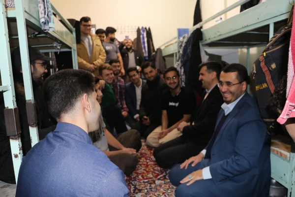 شما دانشجو معلمان پیشران حرکت انقلاب ونظام اسلامی هستید 11