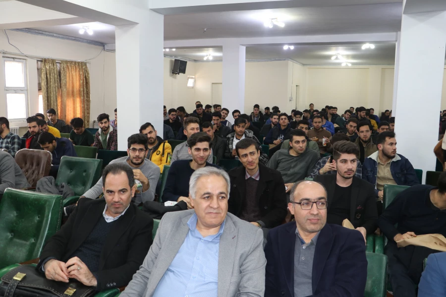 آیین گرامیداشت روز دانشجو با حضور معاون سیاسی ، امنیتی استاندارآذربایجان شرقی در دانشگاه فرهنگیان  6