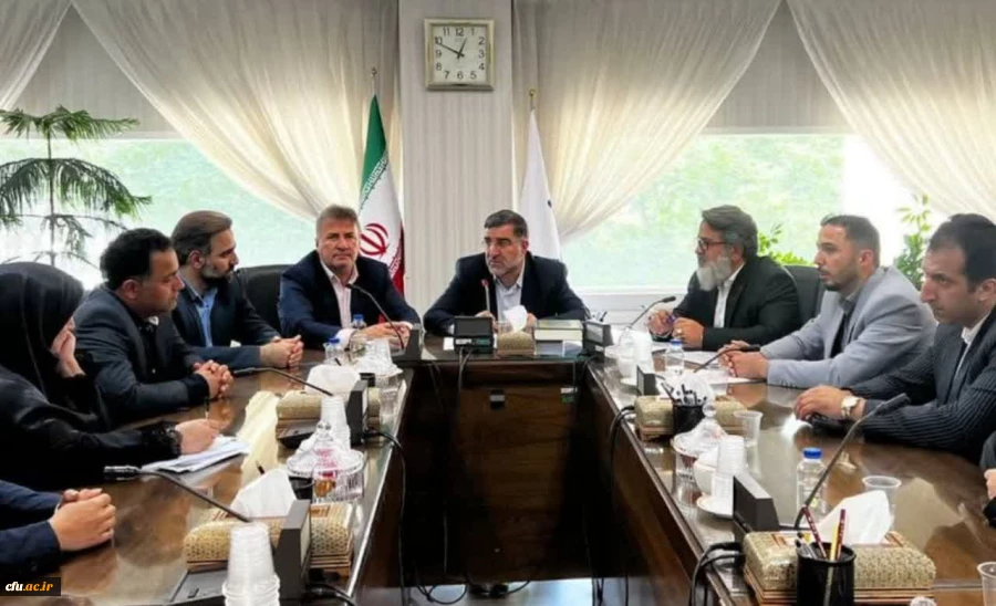 دیدار صمیمی مدیرکل امور شاهد و ایثارگران با  رئیس محترم و نمایندگان و روسای کمیسیون ها در مجلس شورای اسلامی 5