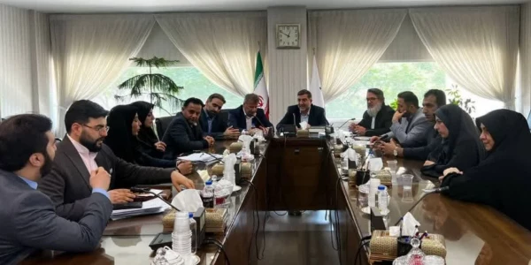 دیدار جناب آقای علیزاده مدیر کل محترم اداره امور شاهد و ایثارگران  با ریاست محترم، نمایندگان و روسای کمیسیون های مجلس شورای اسلامی 6