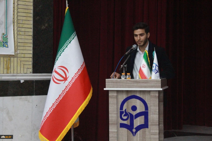 با حضور استاندار بوشهر و همزمان با تشییع پیکر شهید خوشنام؛
آئین بزرگداشت روز دانشجو در پردیس علامه طباطبایی برگزار شد 3