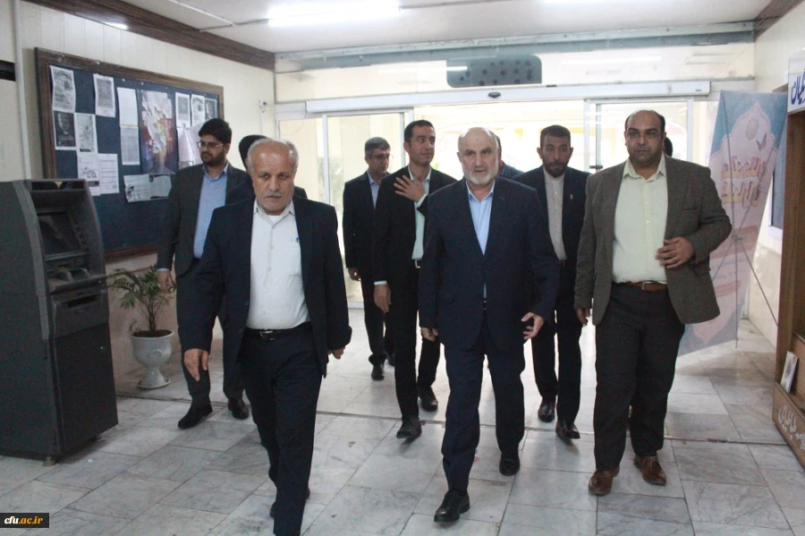 با حضور استاندار بوشهر و همزمان با تشییع پیکر شهید خوشنام؛
آئین بزرگداشت روز دانشجو در پردیس علامه طباطبایی برگزار شد 20