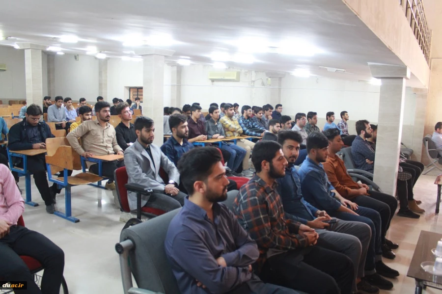 با حضور رئیس دانشگاه فرهنگیان استان بوشهر و مسئولان شهرستان دشتستان؛
آئین بزرگداشت روز دانشجو در مرکز شهید رجایی برازجان برگزار شد 2