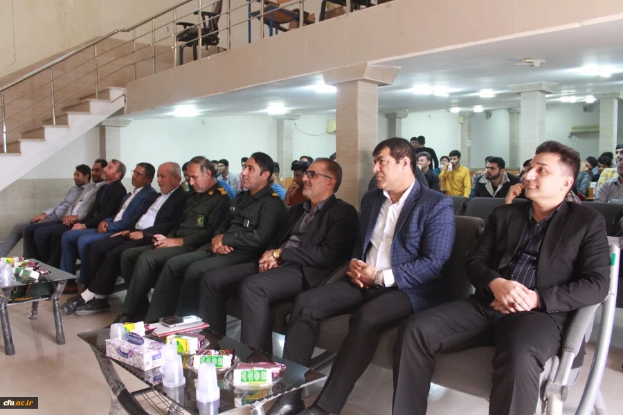 با حضور رئیس دانشگاه فرهنگیان استان بوشهر و مسئولان شهرستان دشتستان؛
آئین بزرگداشت روز دانشجو در مرکز شهید رجایی برازجان برگزار شد 8