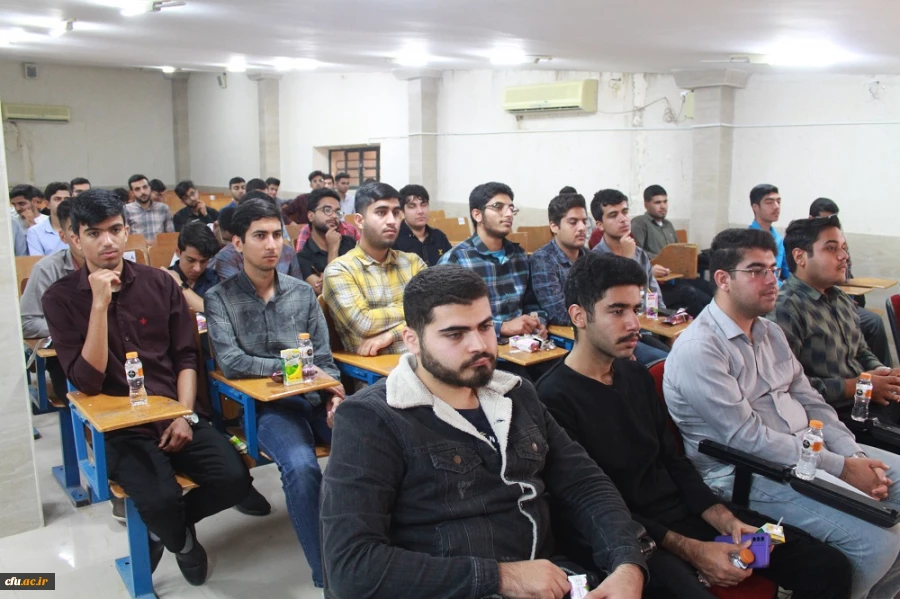 با حضور رئیس دانشگاه فرهنگیان استان بوشهر و مسئولان شهرستان دشتستان؛
آئین بزرگداشت روز دانشجو در مرکز شهید رجایی برازجان برگزار شد 11