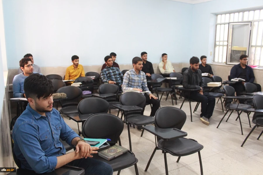 با حضور رئیس دانشگاه فرهنگیان استان بوشهر و مسئولان شهرستان دشتستان؛
آئین بزرگداشت روز دانشجو در مرکز شهید رجایی برازجان برگزار شد 16