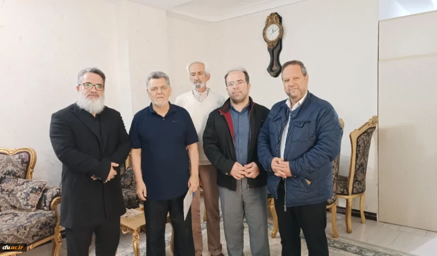 دیدار جمعی از همکاران سازمان مرکزی، با آقای زندی ؛ رزمنده ارزشمند دفاع مقدس 2