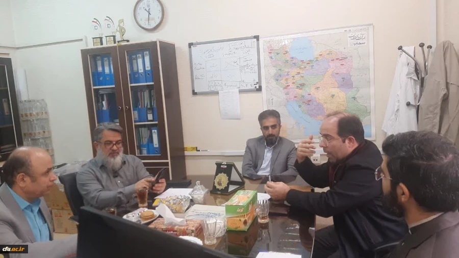 ابلاغ دکتر غیاثی بعنوان سرپرست کل ستاد برگزاری جشنواره ملی دانش آموختگان شاهد و ایثارگر دانشگاههای سراسر کشور 4