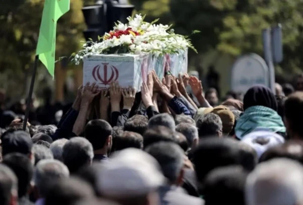 مراسم تشییع و تدفین دو شهید گمنام هشت سال دفاع مقدس  6