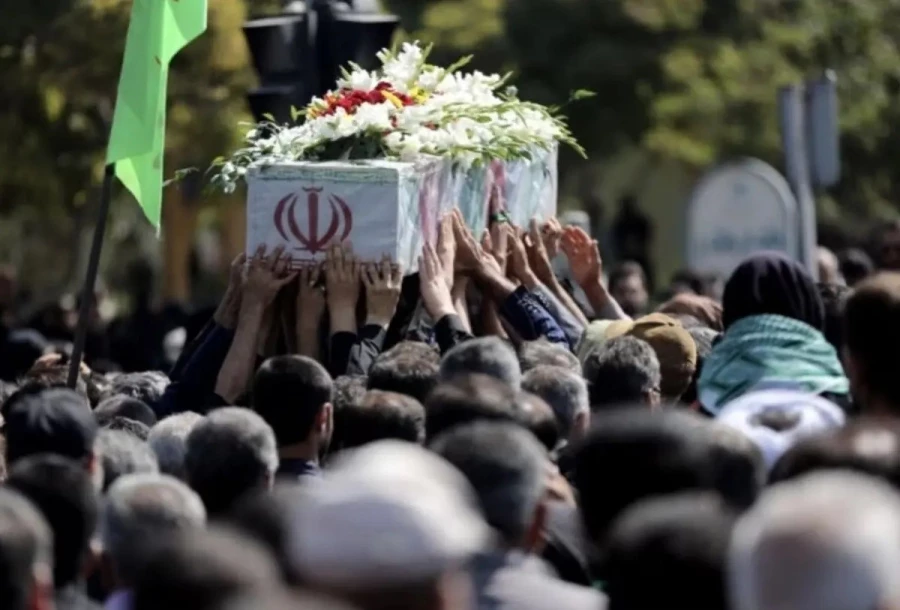 مراسم تشییع و تدفین دو شهید گمنام هشت سال دفاع مقدس  6