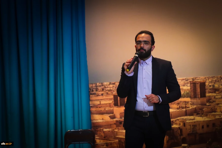 برگزاری جشن با شکوه گرامیداشت روز دانشجو
 3