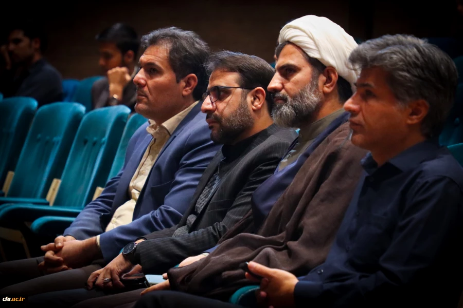 برگزاری جشن با شکوه گرامیداشت روز دانشجو
 4