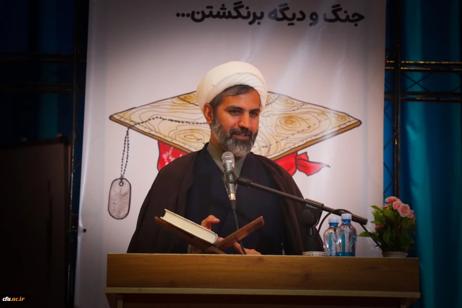 برگزاری جشن با شکوه گرامیداشت روز دانشجو
 5