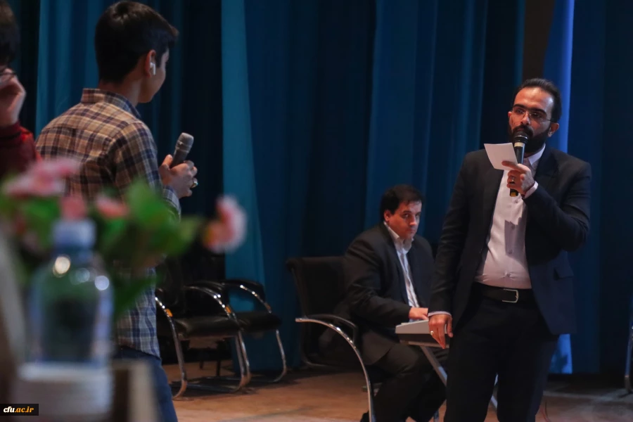 برگزاری مراسم گرامیداشت روز دانشجو
 17