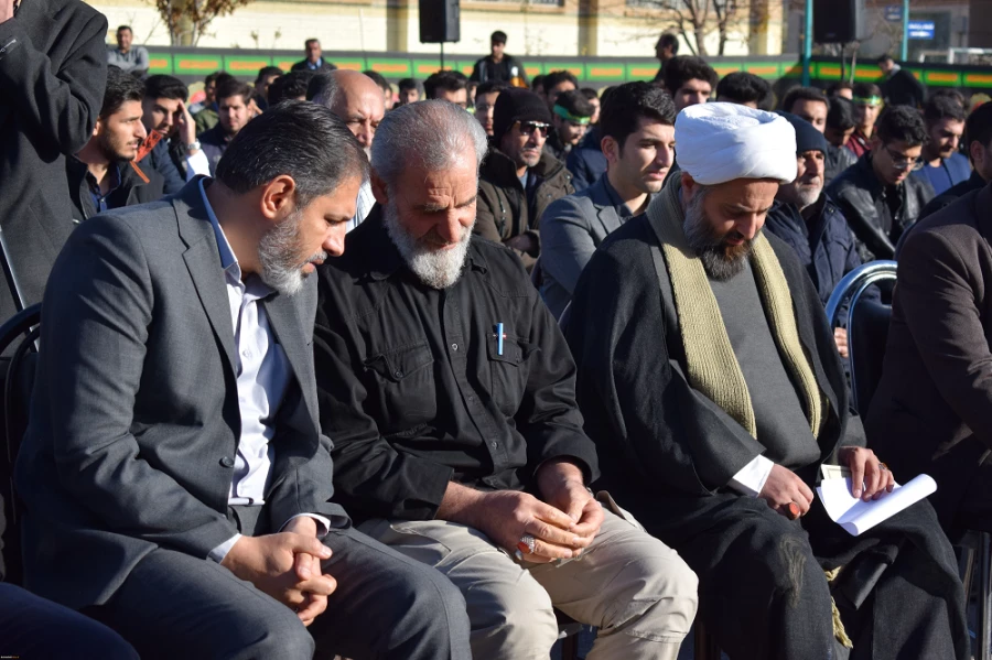 تشییع و تدفین پیکر یک شهید گمنام در دانشگاه فرهنگیان کرمانشاه 15