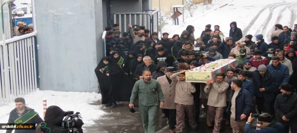 مراسم وداع و تدفین پیکر مطهر شهید گمنام در دانشگاه فرهنگیان اردبیل 8