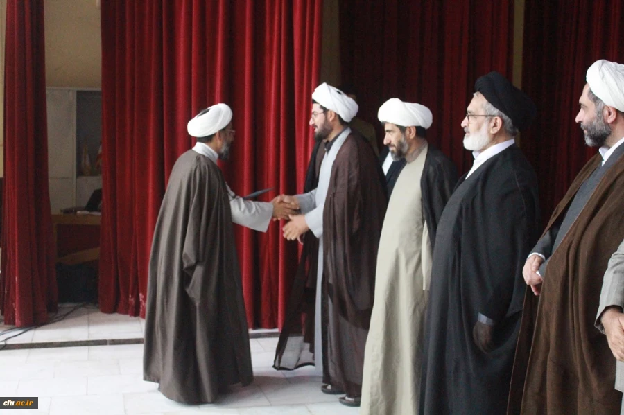 با حضور معاون نهاد رهبری در دانشگاه ها برگزار شد؛
آئین تکریم و معارفه مسئولان سابق و جدید دانشگاه فرهنگیان استان بوشهر 9