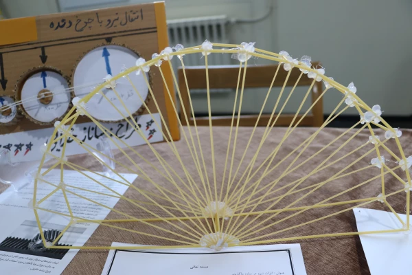 گشایش نمایشگاه دست سازه های دانشجو معلمان خلاق در دانشگاه فرهنگیان آذربایجان شرقی 4