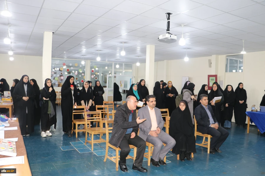 گشایش نمایشگاه دست سازه های دانشجو معلمان خلاق در دانشگاه فرهنگیان آذربایجان شرقی 6