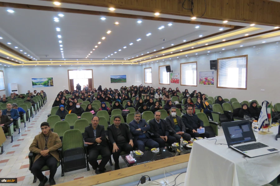 دوره توجیهی-آموزشی مدیران و معلمان راهنمای درس کارورزی
 5