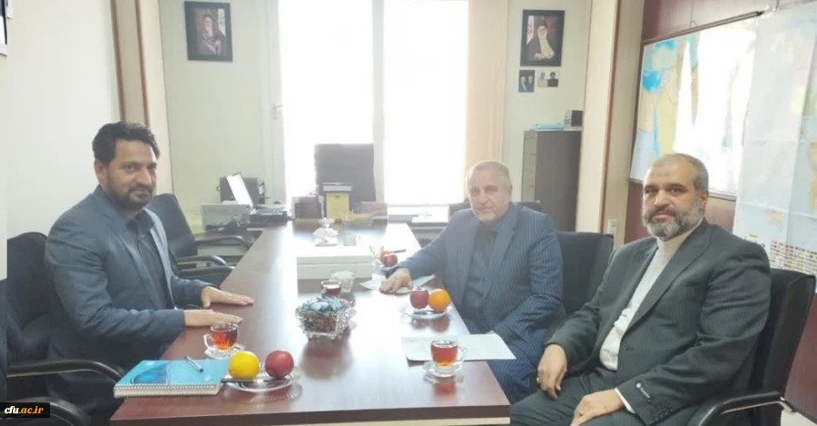 نشست هم اندیشی پیرامون همایش مشق ایثار و مقاومت