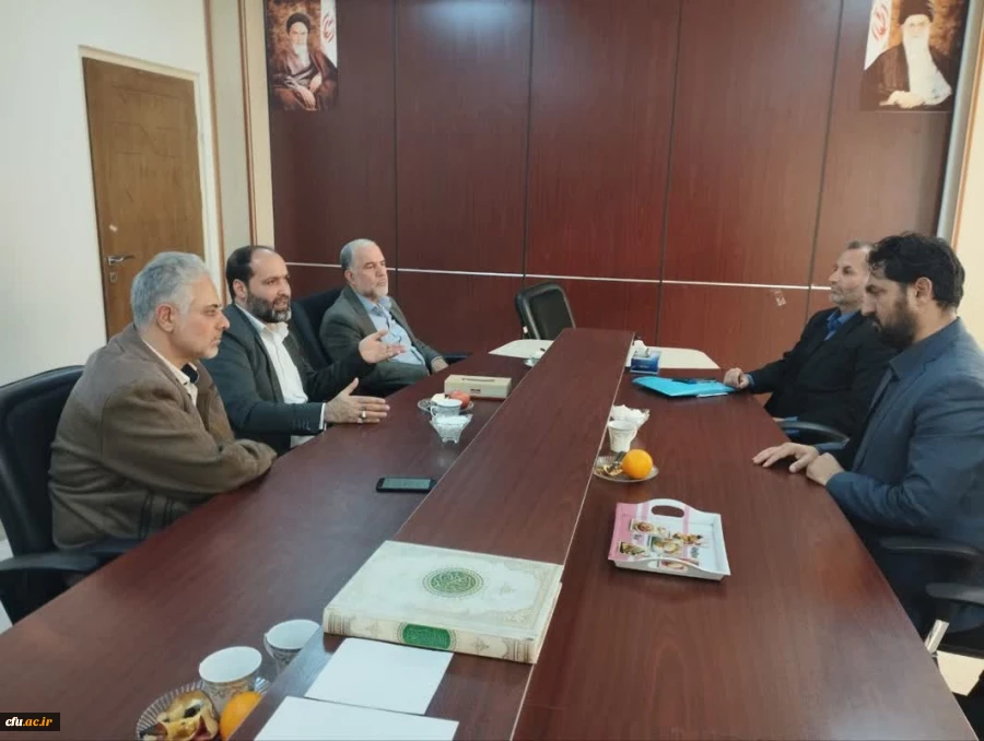 نشست هم اندیشی پیرامون همایش مشق ایثار و مقاومت