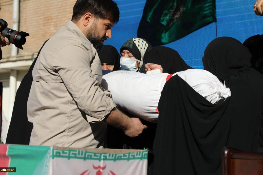 آیین تشییع و تدفین پیکر مطهر شهید گمنام در مرکز آموزش عالی شهید باهنر تهران 27