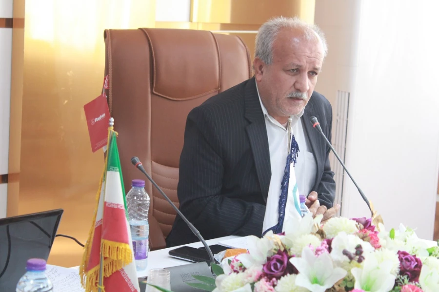 با حضور مدیرکل فرهنگ و ارشاد اسلامی استان بوشهر؛
رونمایی از مجموعه 40 جلدی ره نامه مقام معظم رهبری دردانشگاه فرهنگیان بوشهر  3