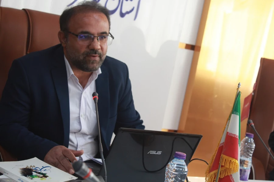 با حضور مدیرکل فرهنگ و ارشاد اسلامی استان بوشهر؛
رونمایی از مجموعه 40 جلدی ره نامه مقام معظم رهبری دردانشگاه فرهنگیان بوشهر  10