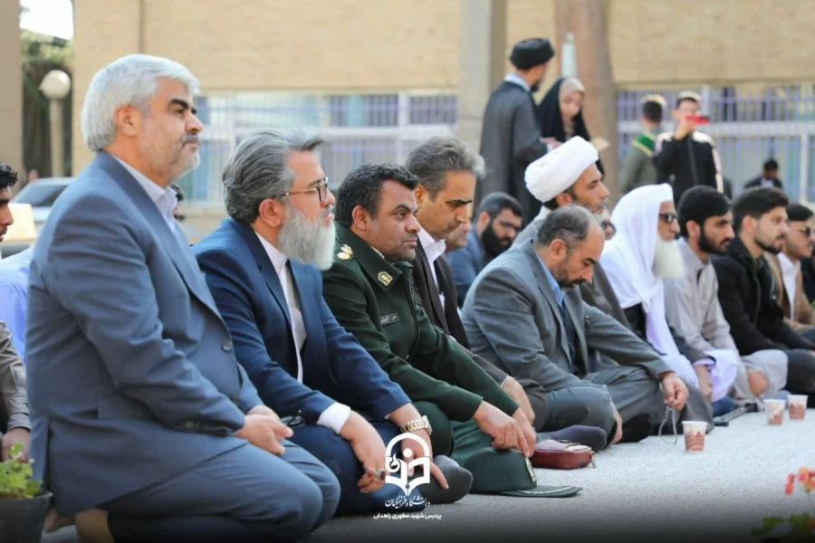 سالگرد تدفین شهید گمنام در پردیس رسالت استان سیستان و بلوچستان با حضور مدیر کل امور شاهد و ایثارگران 11