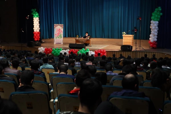 لزوم توجه ویژه به مولفه ایثار در تربیتِ دانشجومعلمان دانشگاه فرهنگیان
 5