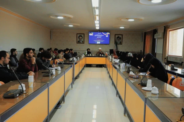 نشست معاون فرهنگی و اجتماعی دانشگاه فرهنگیان با فعالان فرهنگی پردیس های استان خراسان رضوی
 2