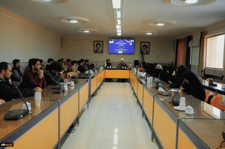 نشست معاون فرهنگی و اجتماعی دانشگاه فرهنگیان با فعالان فرهنگی پردیس های استان خراسان رضوی
 2