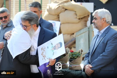 همزمان با 9 دی ماه برگزار شد:

سالگرد تدفین شهید گمنام
