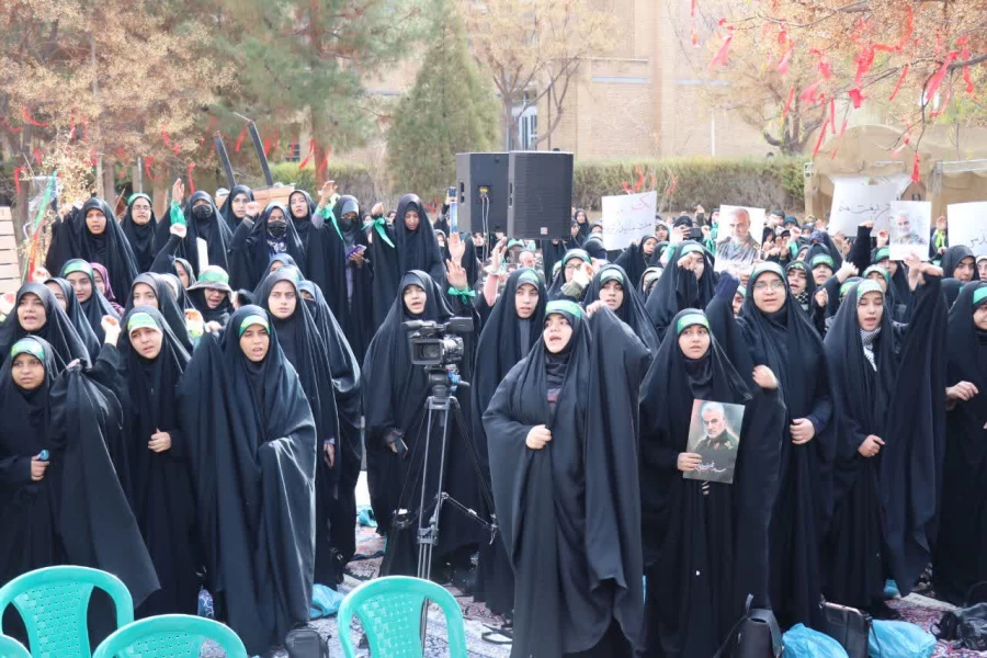  مراسم گرامیداشت شهدای حادثه تروریستی گلزار شهدای بین المللی کرمان ودانشجومعلم "شهیده فائزه رحیمی"  2