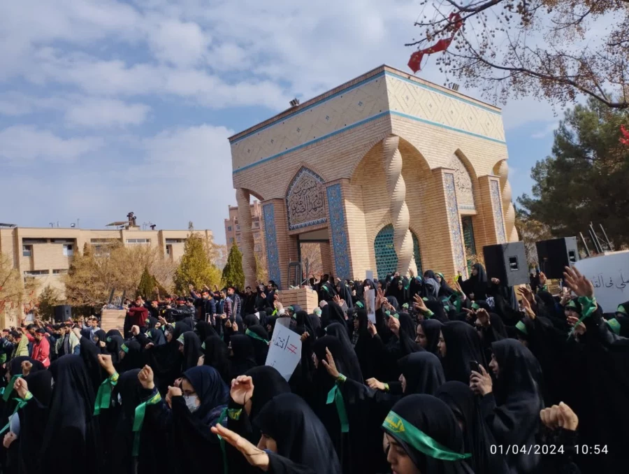  مراسم گرامیداشت شهدای حادثه تروریستی گلزار شهدای بین المللی کرمان ودانشجومعلم "شهیده فائزه رحیمی"  2