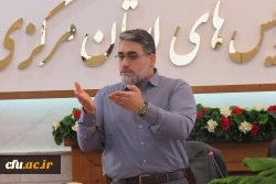 نشست تخصصی آشنایی با فرقه های نو ظهور
 5